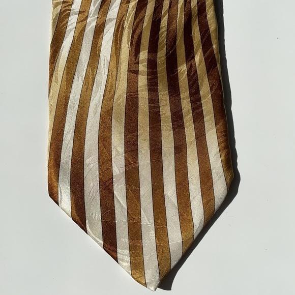Farentio. Ferre Italian designer Golden striped handmade silk tie. - Picture 3 of 8